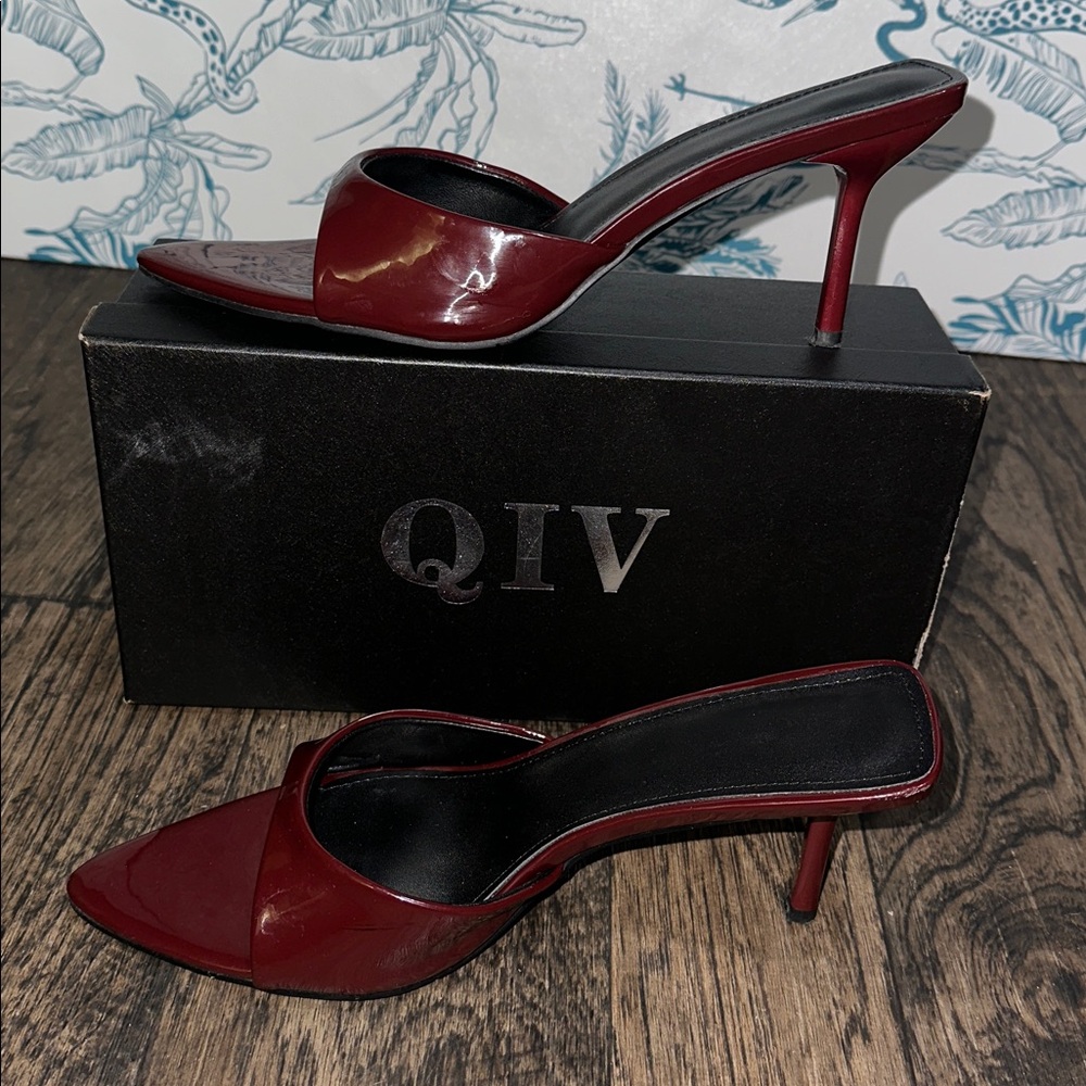 Qi Women's Deep Red Slide Heels - Picture 3 of 6